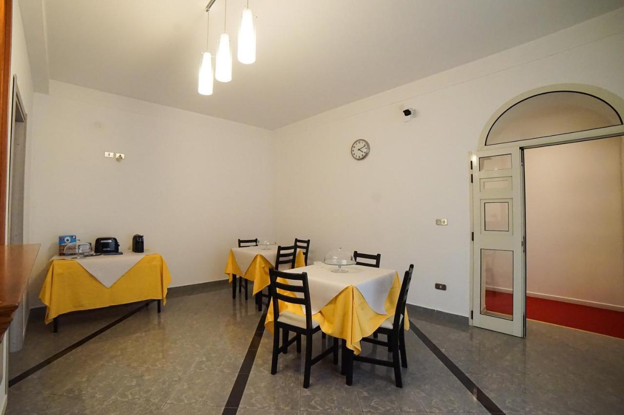 Central Home B&B Cosenza Ngoại thất bức ảnh